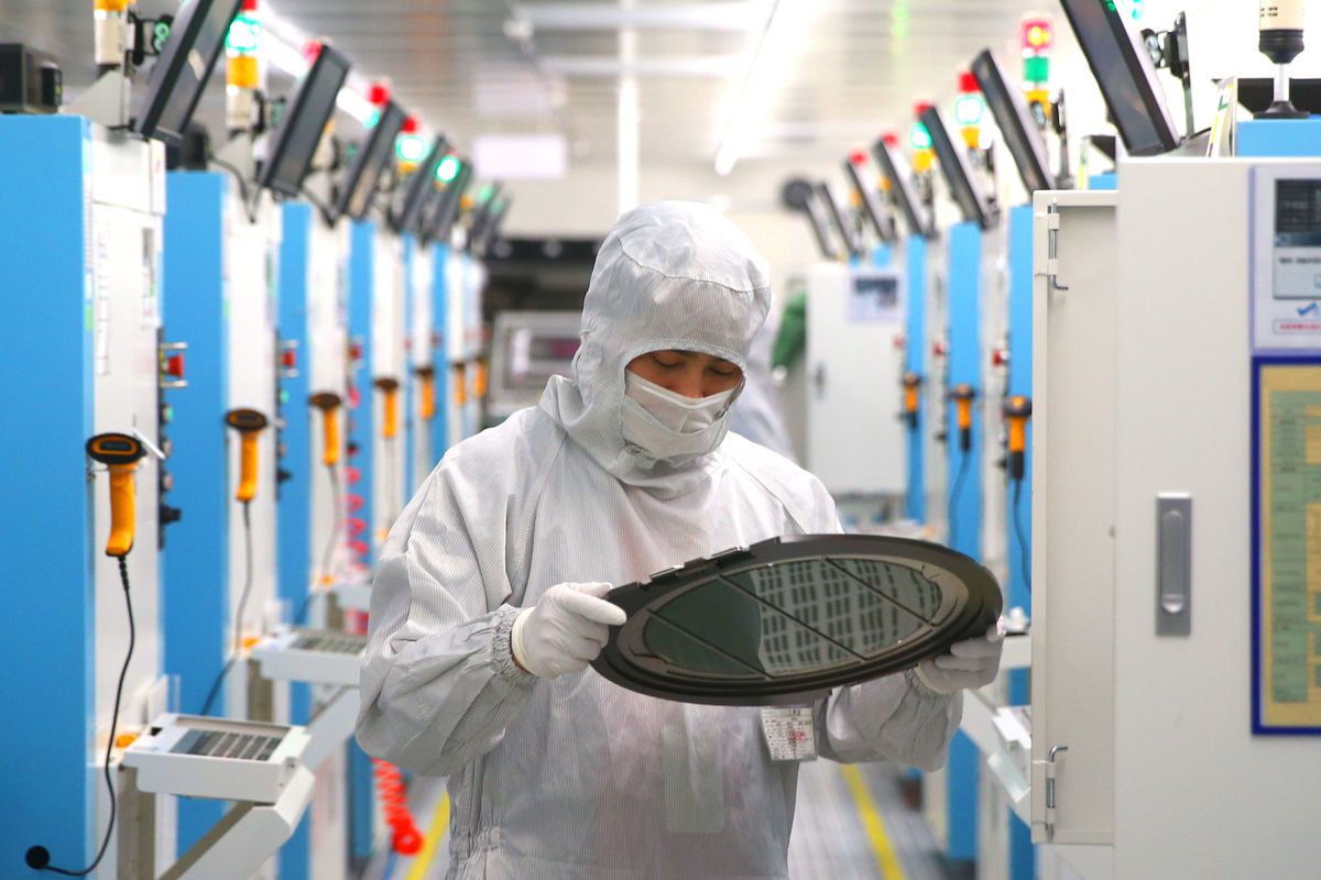 Japonia recucerește cu viteză industria cipurilor. Tocmai a fabricat cu succes primul său tranzistor de 2 nm