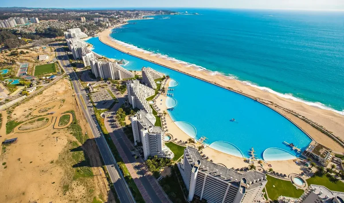 piscină