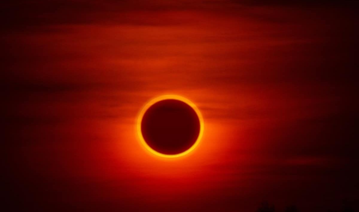 eclipsă