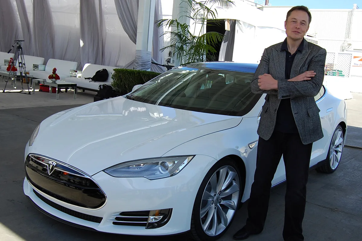 Elon Musk confirmă ceea ce acționarii nu voiau să audă: mult așteptata mașină electrică mai ieftină de la Tesla. „Este doar un Model Y”