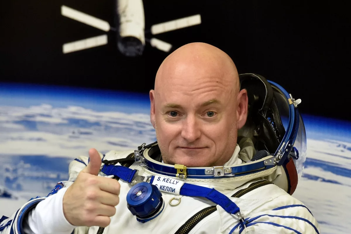 Scott Kelly, omul care a trăit singur în spațiu timp de un an și s-a întors mai tânăr