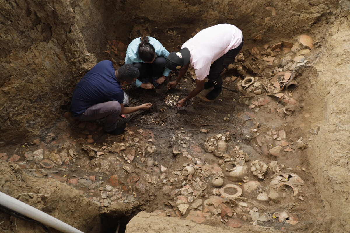 O echipă a UGR a descoperit o așchie de silex veche de 1,2 milioane de ani în siturile arheologice din Orce